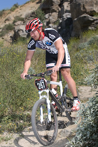 IMAGE: http://christopherwood.smugmug.com/Mountain-Bike/2009-Fontana-Races/Fontana-National-March-28-XC/1A6H3642/500845151_XEXeC-S.jpg