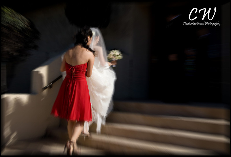 Bride arrive at church